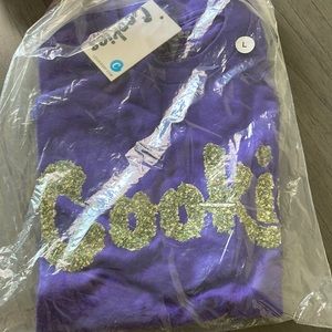 Brand new purple Cookies T-shirt with plant logo